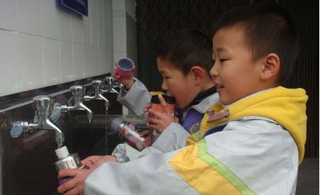 ������hֱ�ˮ�O���ܵ��WУ��ҕ ׌�WУ�����ˮ��ȫ�б���