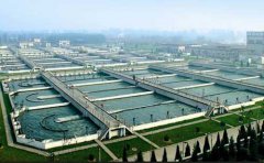 �Ϸ���һ����������ˮ�ռ��ؽ���Ͷ��