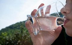 那年溫總理提醒人們重視水對人體的污染 那年溫總理提醒人們重視水對人體的污染