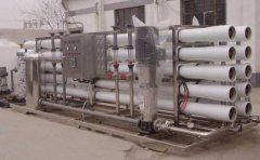 ���B͸����ˮ�O���з��B͸Ĥ���o��ʩ�����D��