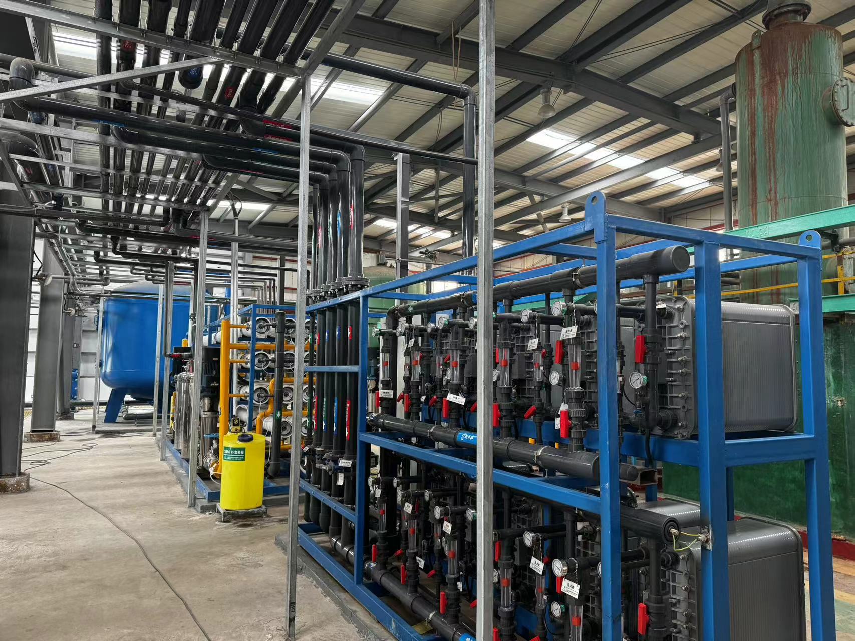 ���B͸�O��