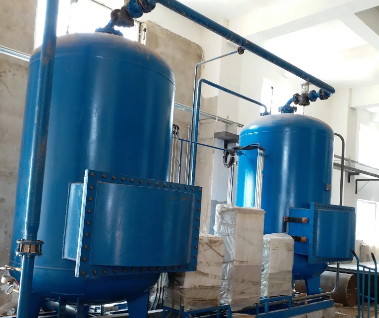 全自動解析除氧器